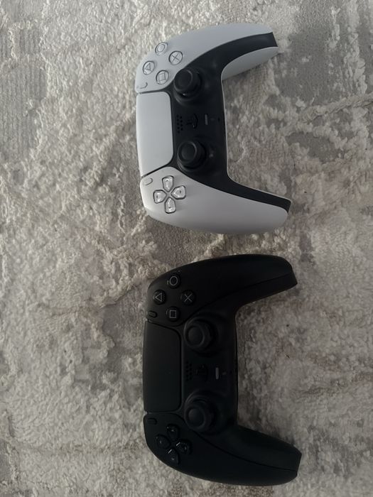 Playstation 5 + 2 новых джойстика