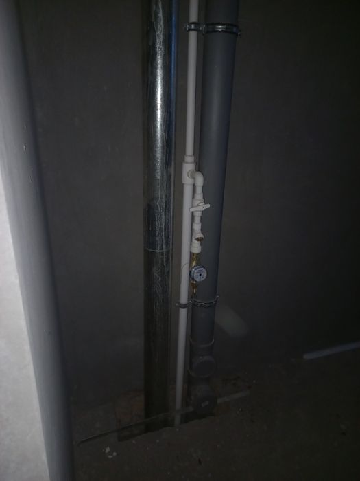 Chala qozoq Avliyo Ota Novostroyka{3/2/6}Korobka 83m²