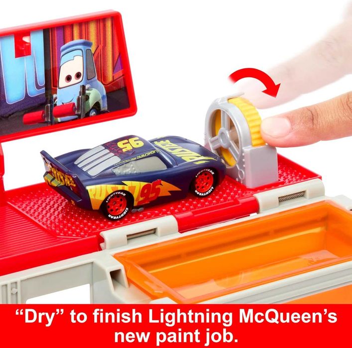 Трансформиращ се Камион Мак и кола Светкавицата Маккуин автовоз