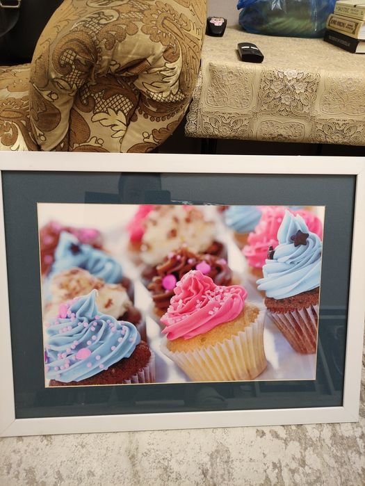 Срочно продам картины в отличном состоянии