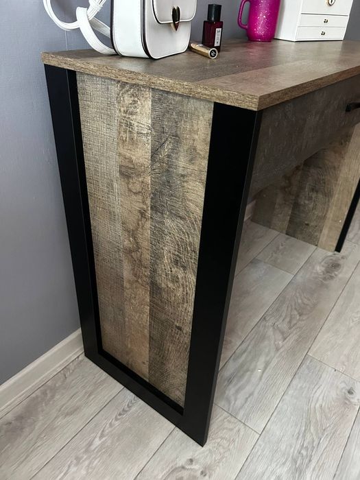 Продам стол тумба