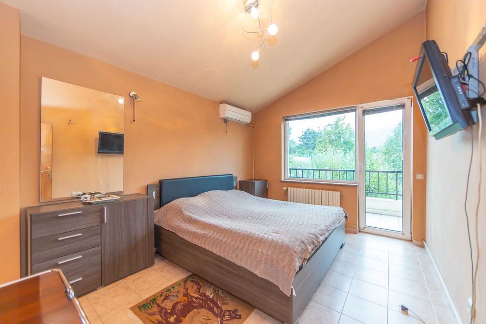 Дава се под наем Къща в София, в.з. Малинова долина - 375 кв.м за 1650 € - Снимка #4