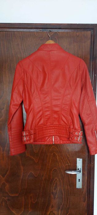 Дамски кожени якета