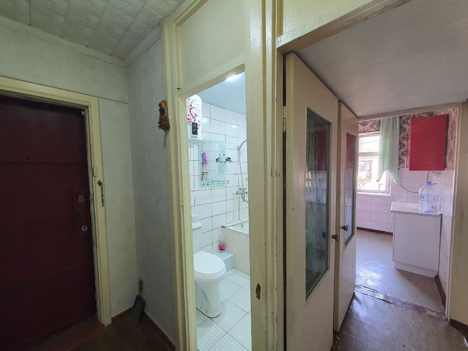 Фрунзенский массивда 2 хонали квартира ижарага берилади