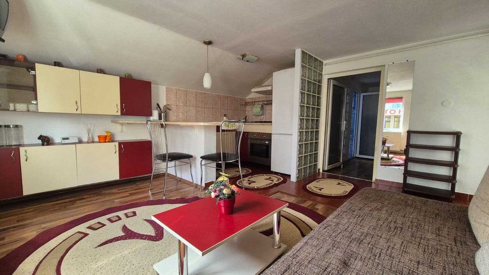 PF inchiriez apartament 2 camere Calea Turzii, parcare, posibilitate incarcare auto electric