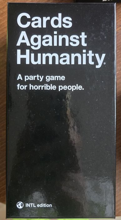 Игра Cards Against Humanity, Английски език
