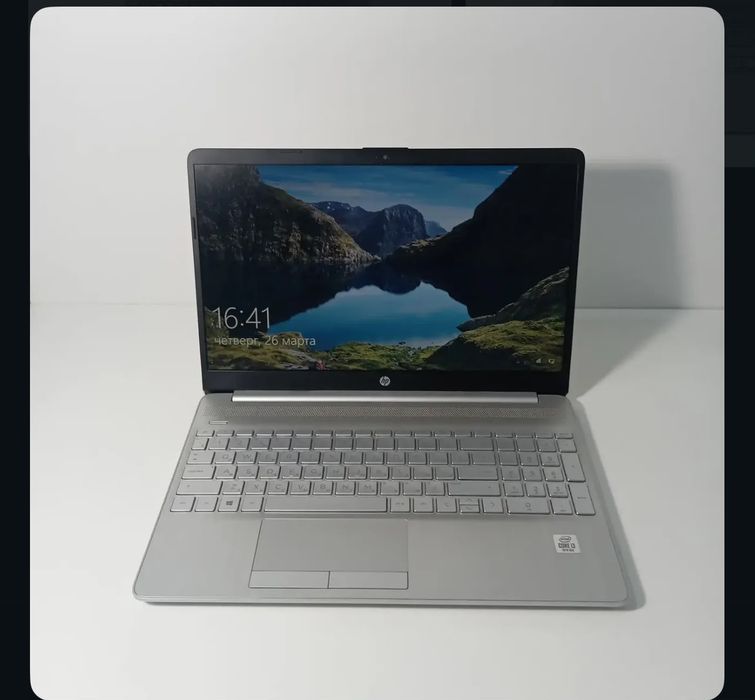 Ноутбук HP i3-1005G1