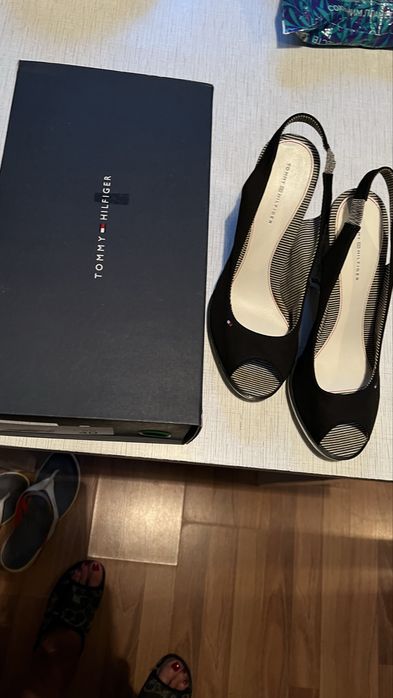 Босоножки летние