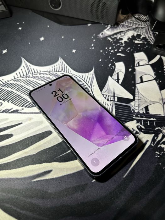 Телефон Samsung A35