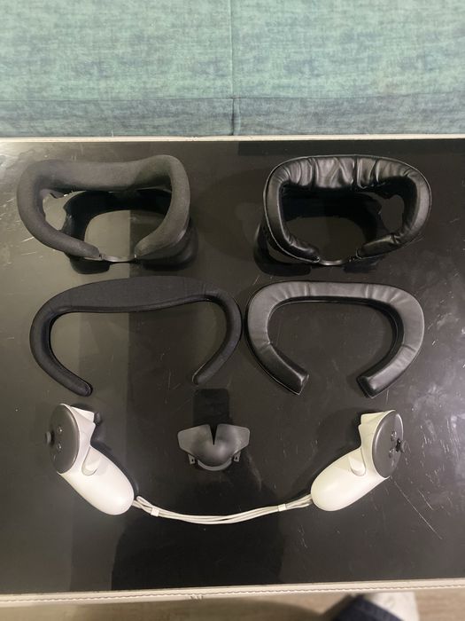 Oculus Quest 3 (128Gb) + Multe accesorii