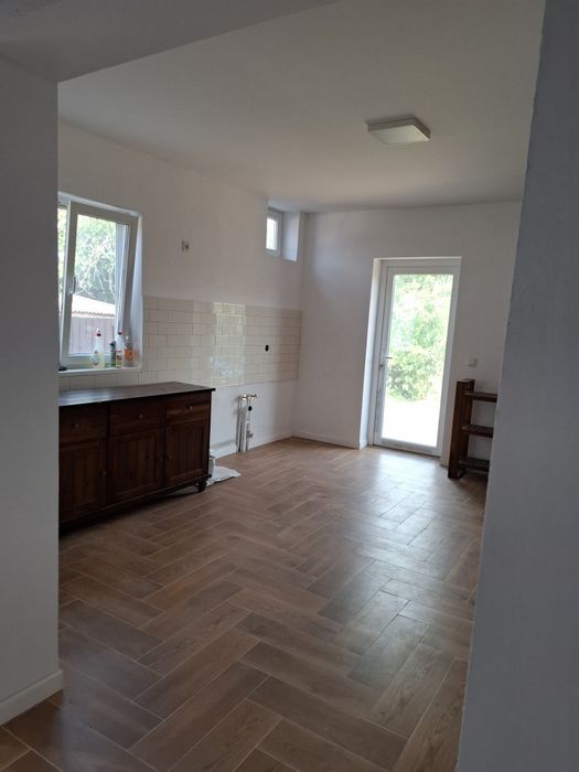 Vand casa finisata  3 camere