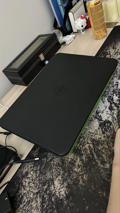 Продам ноутбук (требуется ремонт)