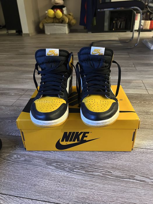Jordan 1 high taxi
