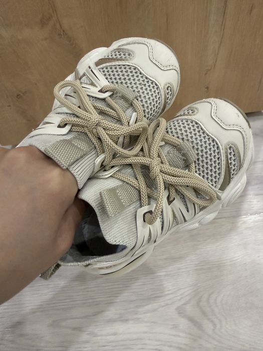 Детские кроссовки для девочки