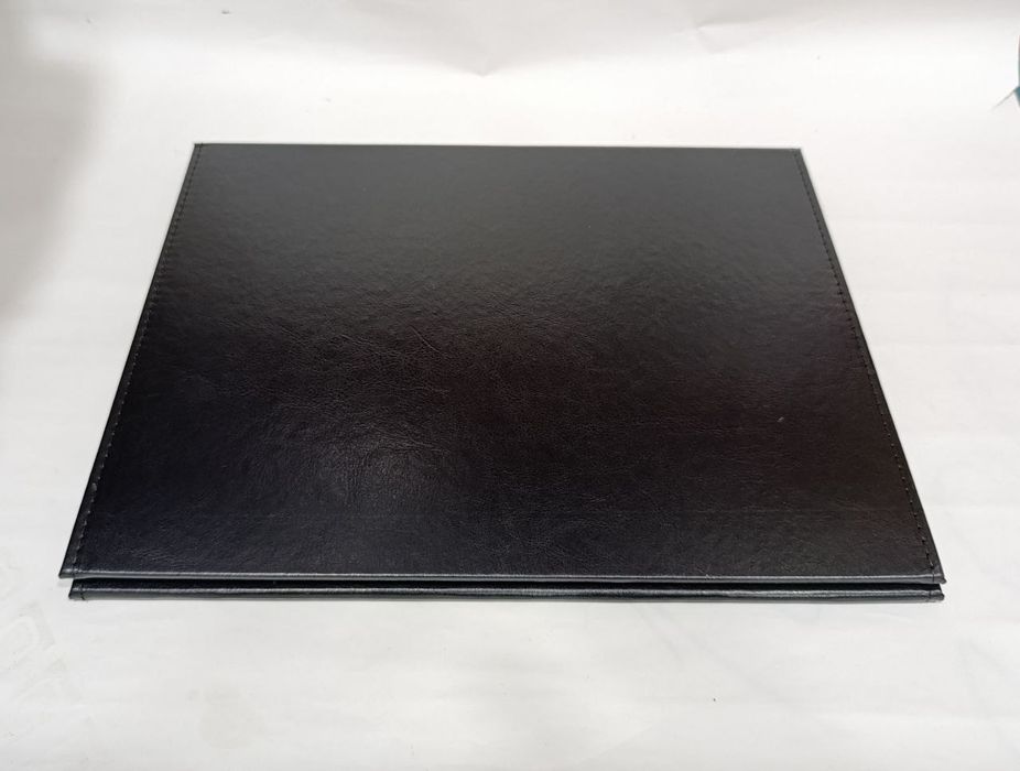 Подарочная плакетка с металлической табличкой