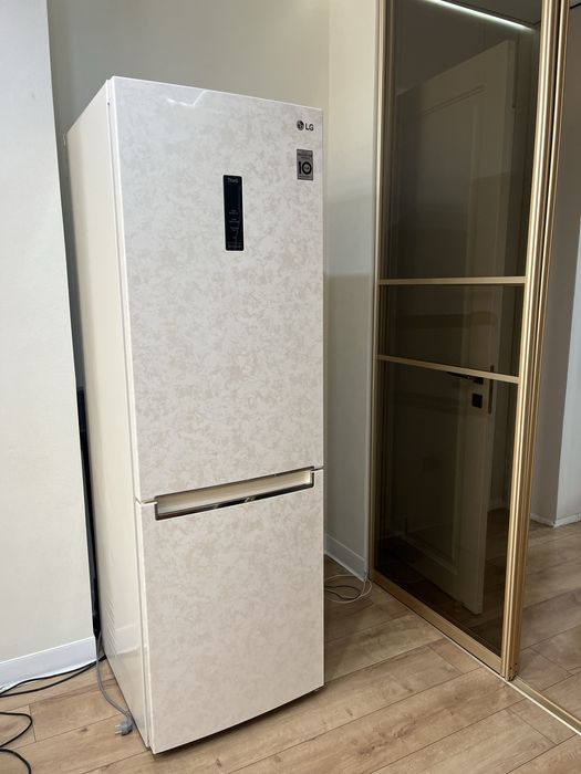 Холодильник-морозильник LG