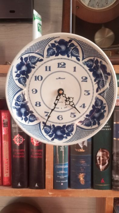 Винтажные настенные часы