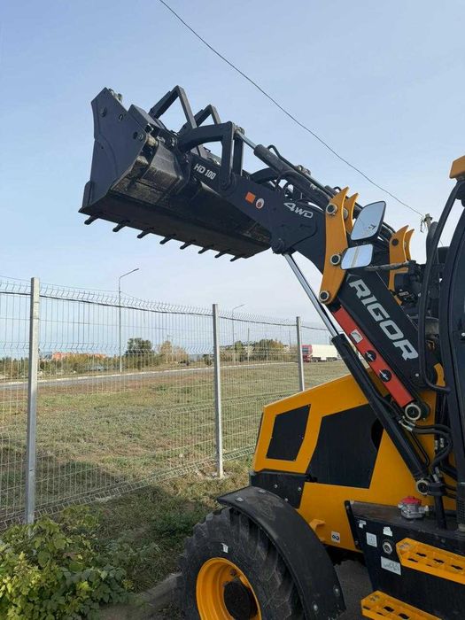 Экскаватор-погрузчик Rigor HD100