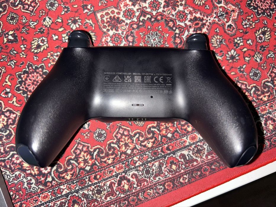 Продаю геймпад dualsense