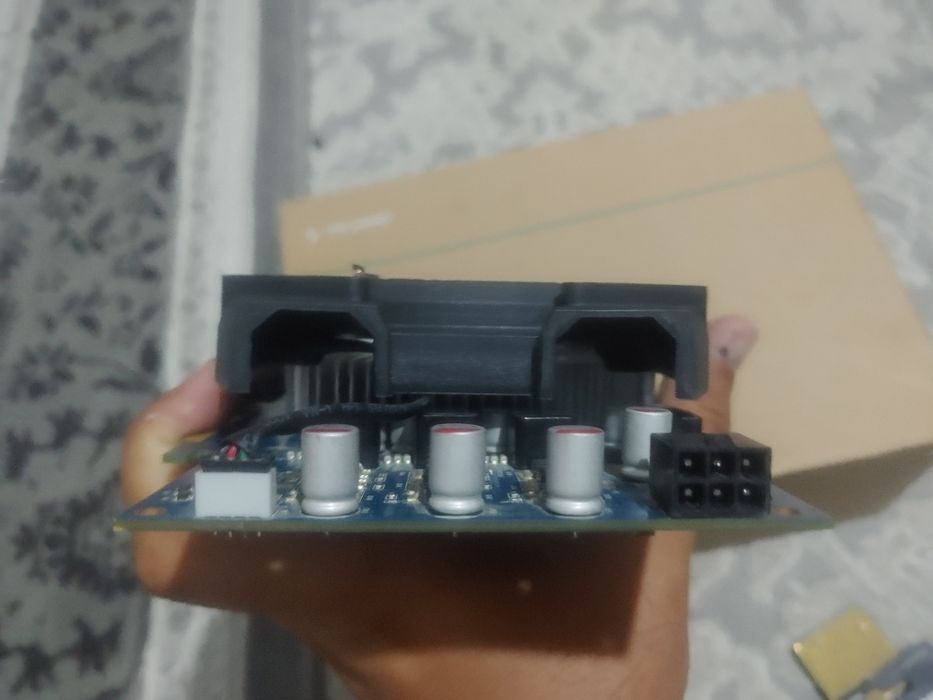 Inno3D GTX 550 ti GDDR5 192bit 1024Mb 1Gb