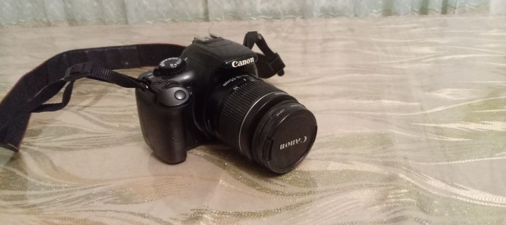 Canon 1100D xolati yaxshi