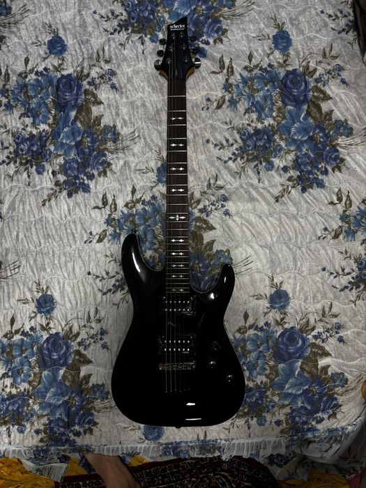 Продам электрогитару Schecter Omen-6