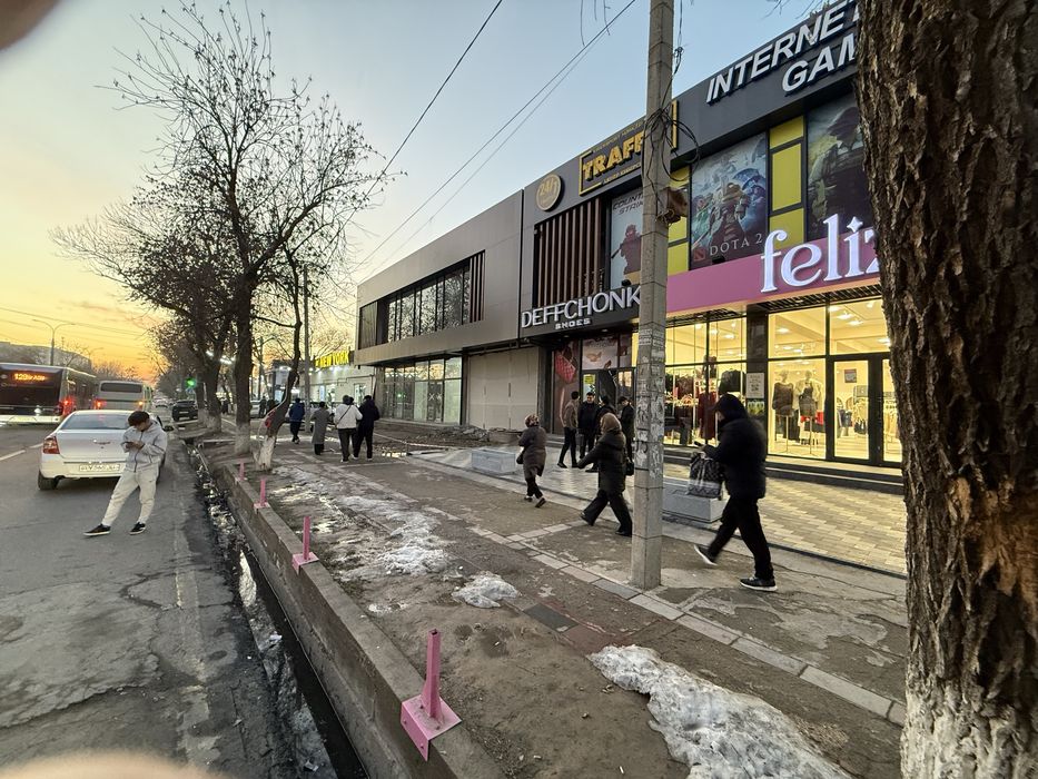 АРЕНДА кадшва бозар факат 2 етаж колди 340 кв