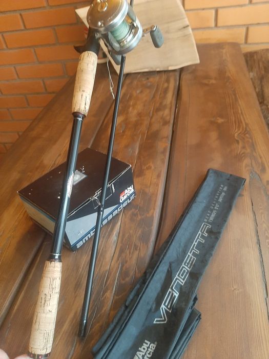 Продам  мультиплекаторную катушку  и спининг.