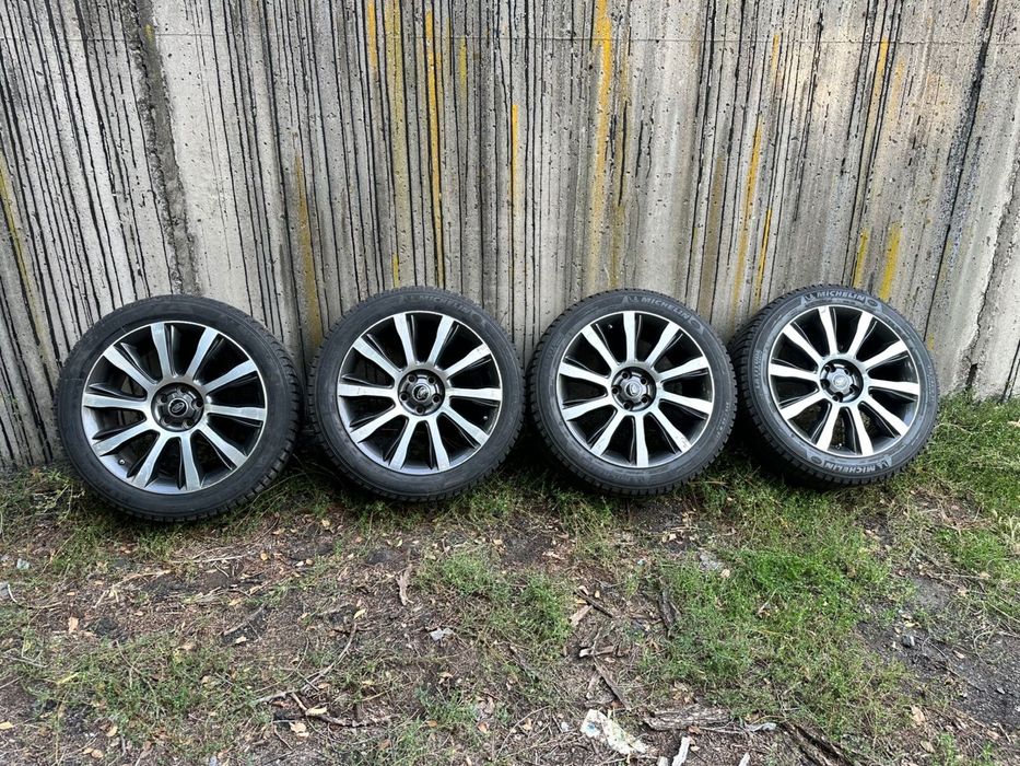 Продается срочно диски с резиной. Range rover