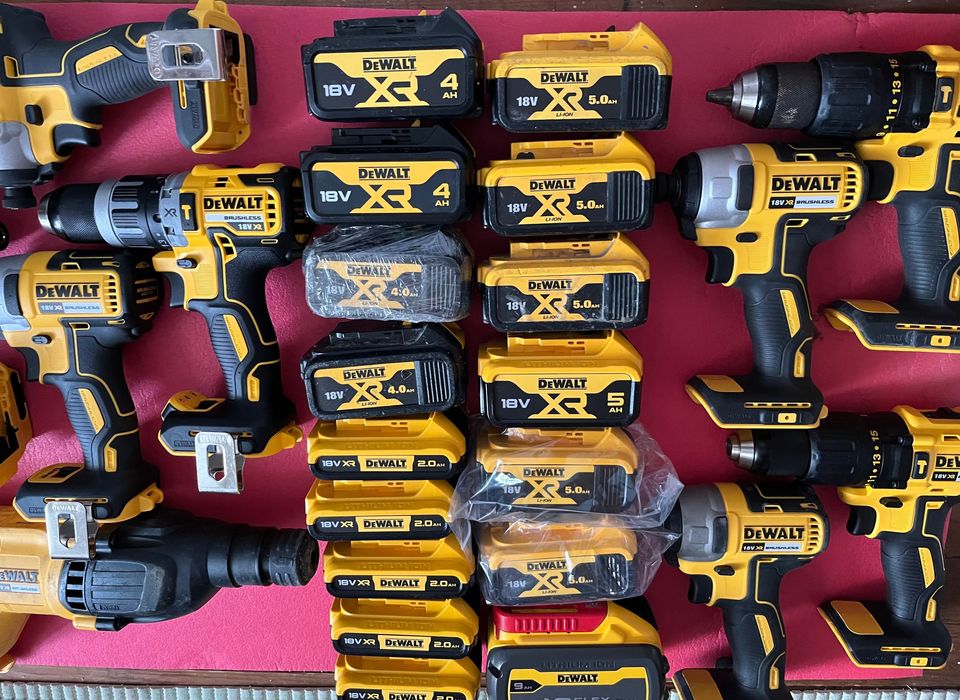 Оригинални безчеткови машини Dewalt 18V XR