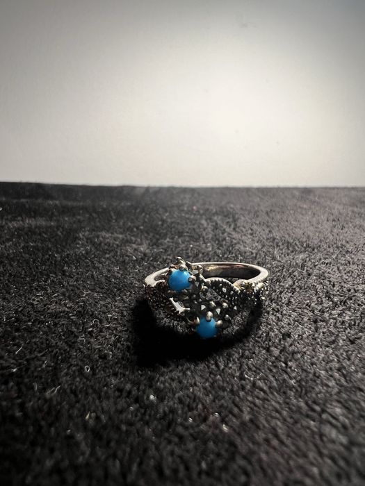 Inel de argint cu marcasite albastre