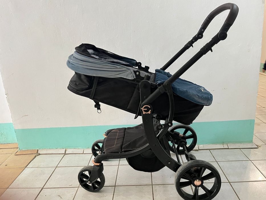 Продам коляску детскую