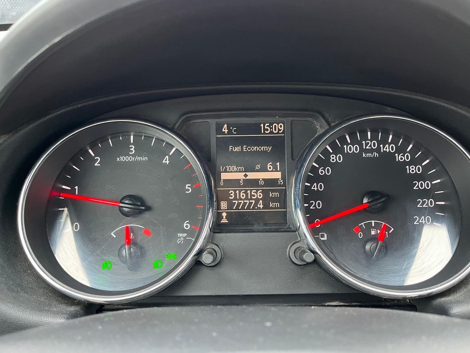 Vand Nissan qashqai j10