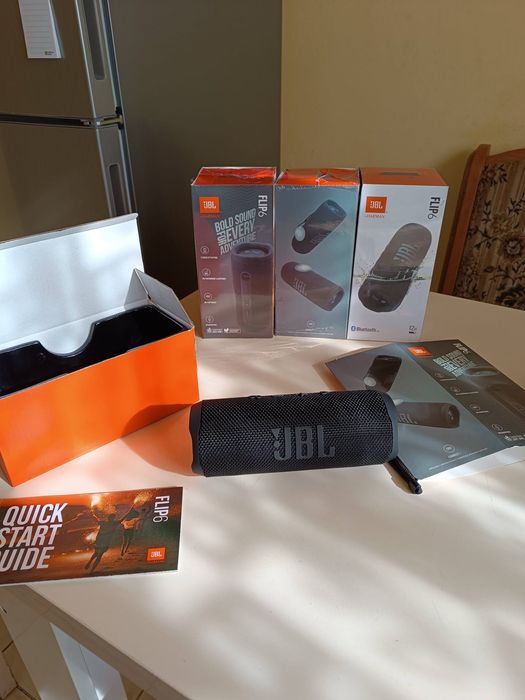 Vând boxe Jbl Go 3 jbl flip 5