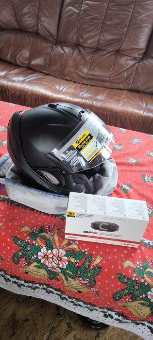 Shark Evoline 3,Sena SF2.