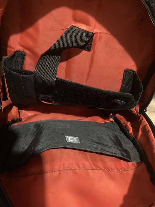 Vînd rucsac Samsonite .Prețul 250 Ron