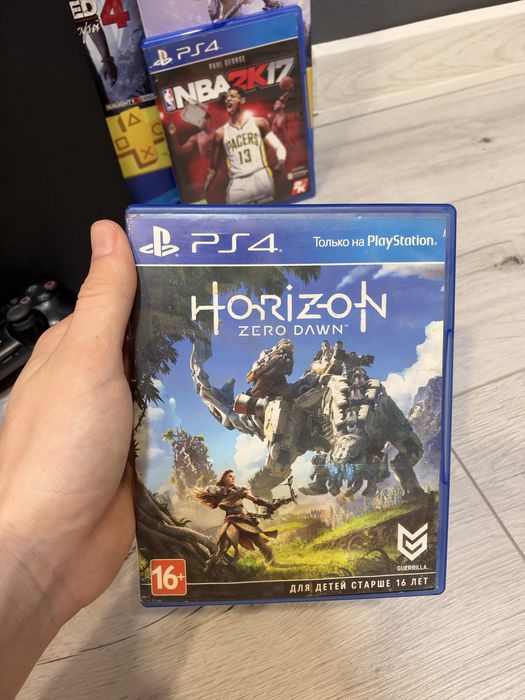 Play station 4 slim