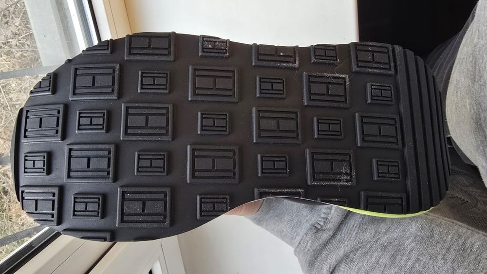 Кроссовки, ботинки, сапоги. Tommy hilfiger