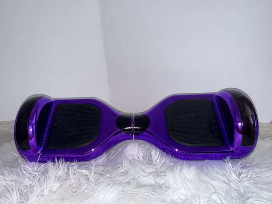 Hoverboard mov inchis cu lumini