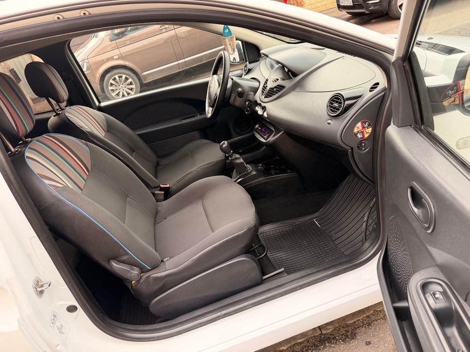 Renault Twingo 2013 AC 1.2 benzina EURO 5 impecabil