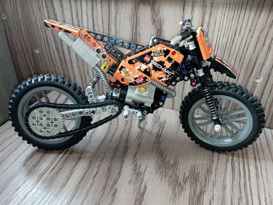 7 наборов мотоциклы LEGO Technic Оригинал