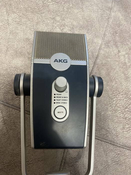 Микрофон AKG Lyra
