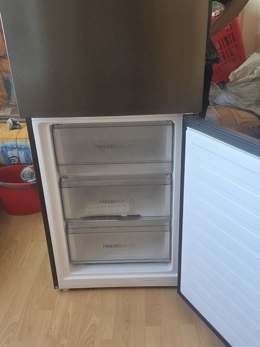 Продавам хладинк Haier HDPW 5618 DNPD -185 см -почти нов
