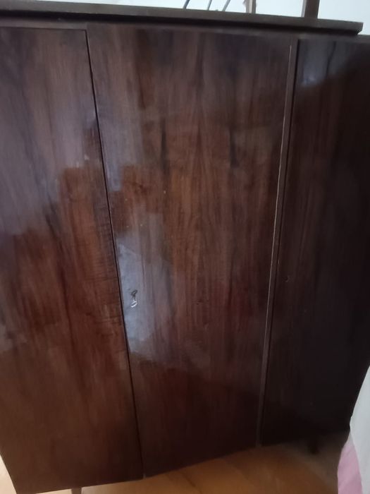 Старая мебель в нормальном состоянии