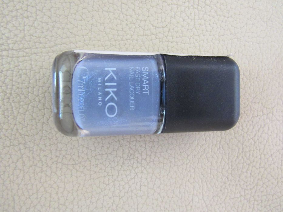 Бързосъхнещ млечно син  лак за нокти KIKO, неотварян