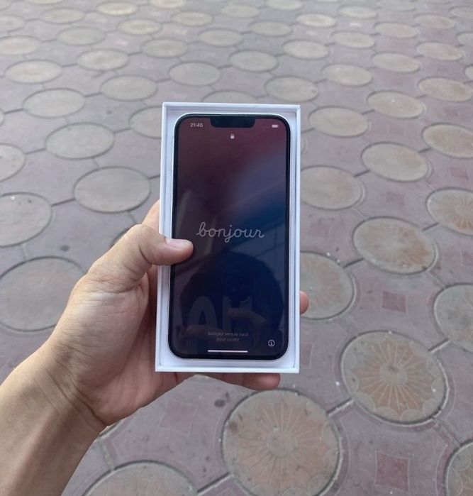 Iphone 13. 128gb