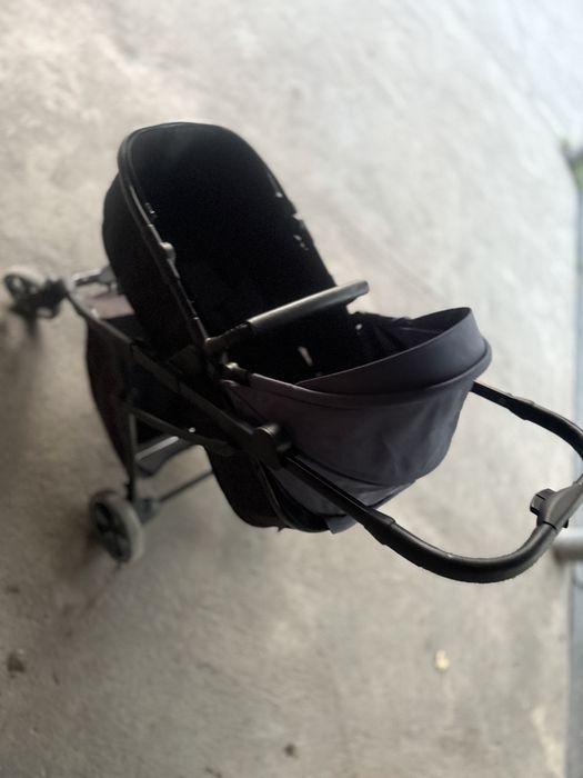 Коляска детская прогулочная