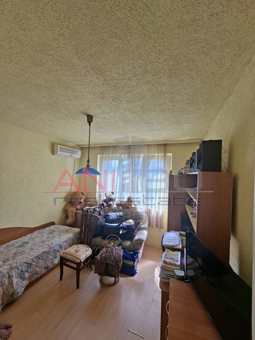 Продава се Тристаен апартамент в Варна, Възраждане 2 - 92 кв.м за 1081 €/кв.м - Снимка #6
