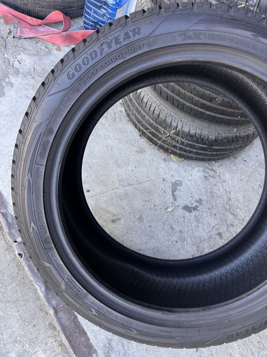 4 anvelope iarna ca NOI 255/45/20 + 235/50/20 , GoodYear , DOT 2021 !