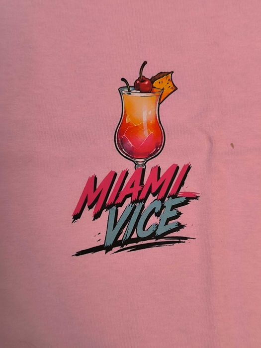 Светло-розова дамска тениска 'Miami Vice'